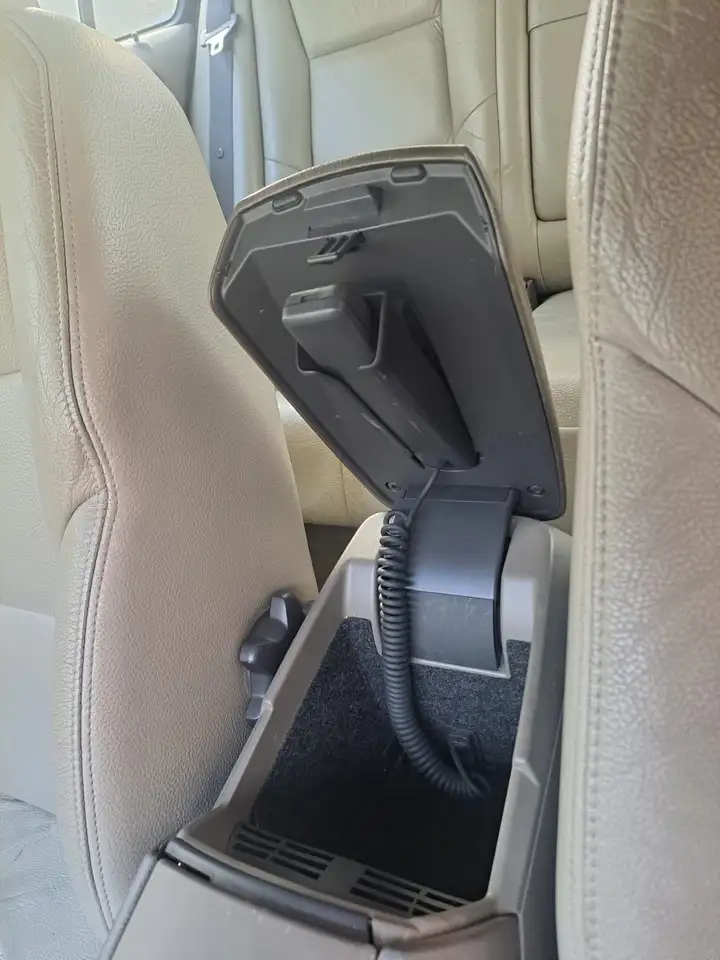 Volvo S60 D5, foto 8