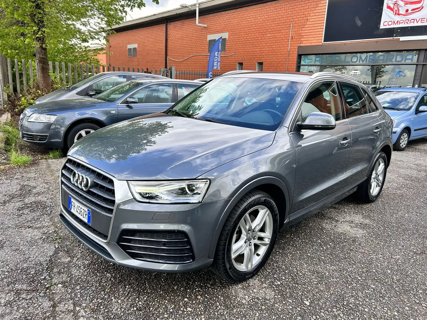 Audi Q3 Q3 2.0 TDI 120 CV QUATTRO CAMBIO S-TRONIC Gris - 1