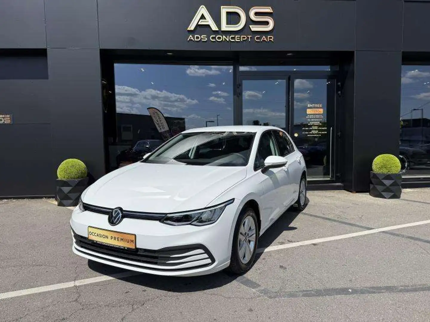 Volkswagen Golf VIII Life Blanc - 1