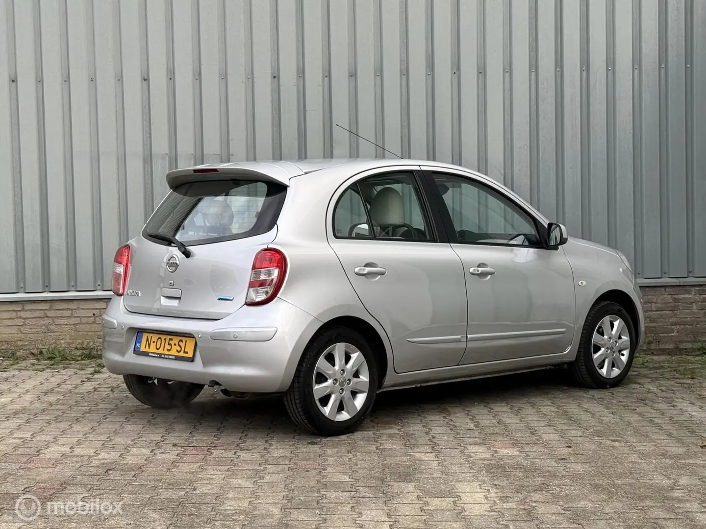 Nissan Micra 1.2 DIG-S Tekna | Automaat | PANO | Keyless | Gris - 2