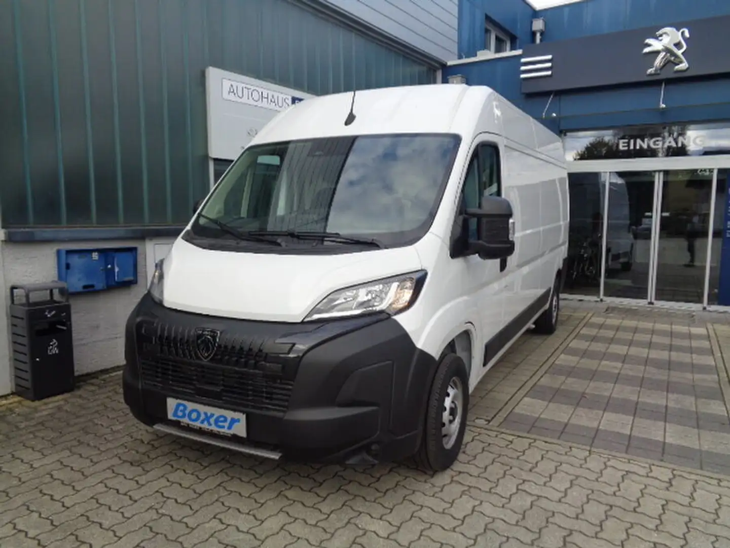 Peugeot Boxer 35+ L3H2 BlueHDi 140 S&S Weiß - 2