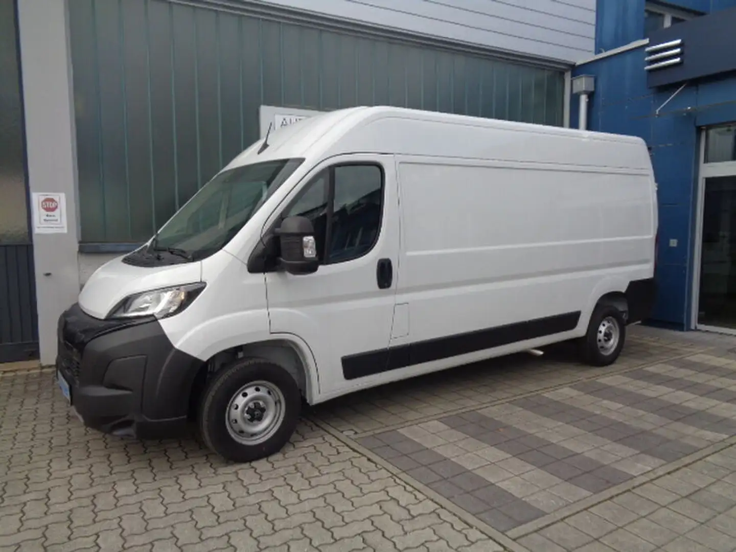 Peugeot Boxer 35+ L3H2 BlueHDi 140 S&S Weiß - 1