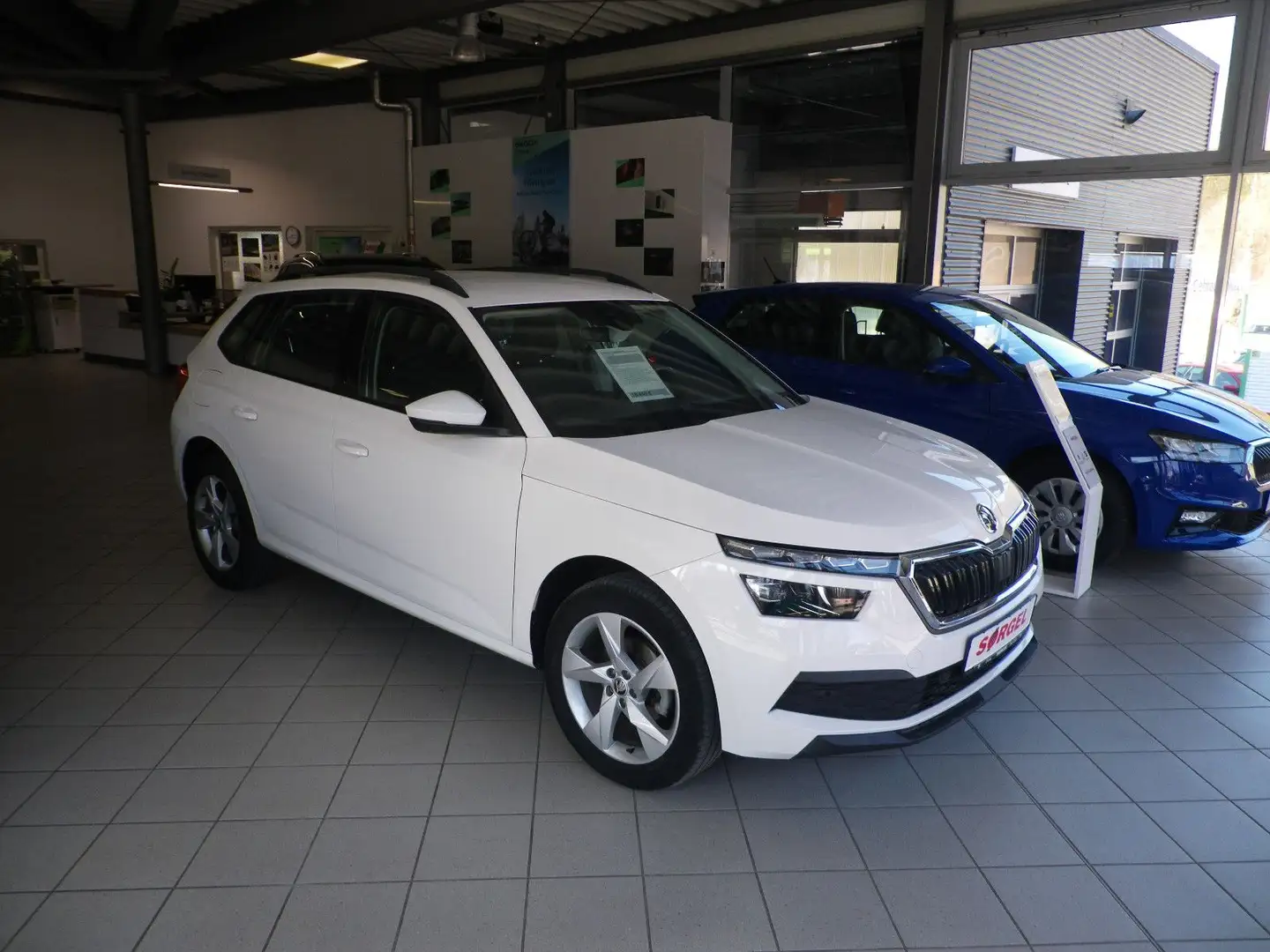 Skoda Kamiq AMBITION 1.0TSI 85kW 116PS AHK NAVI LED Blanc - 1