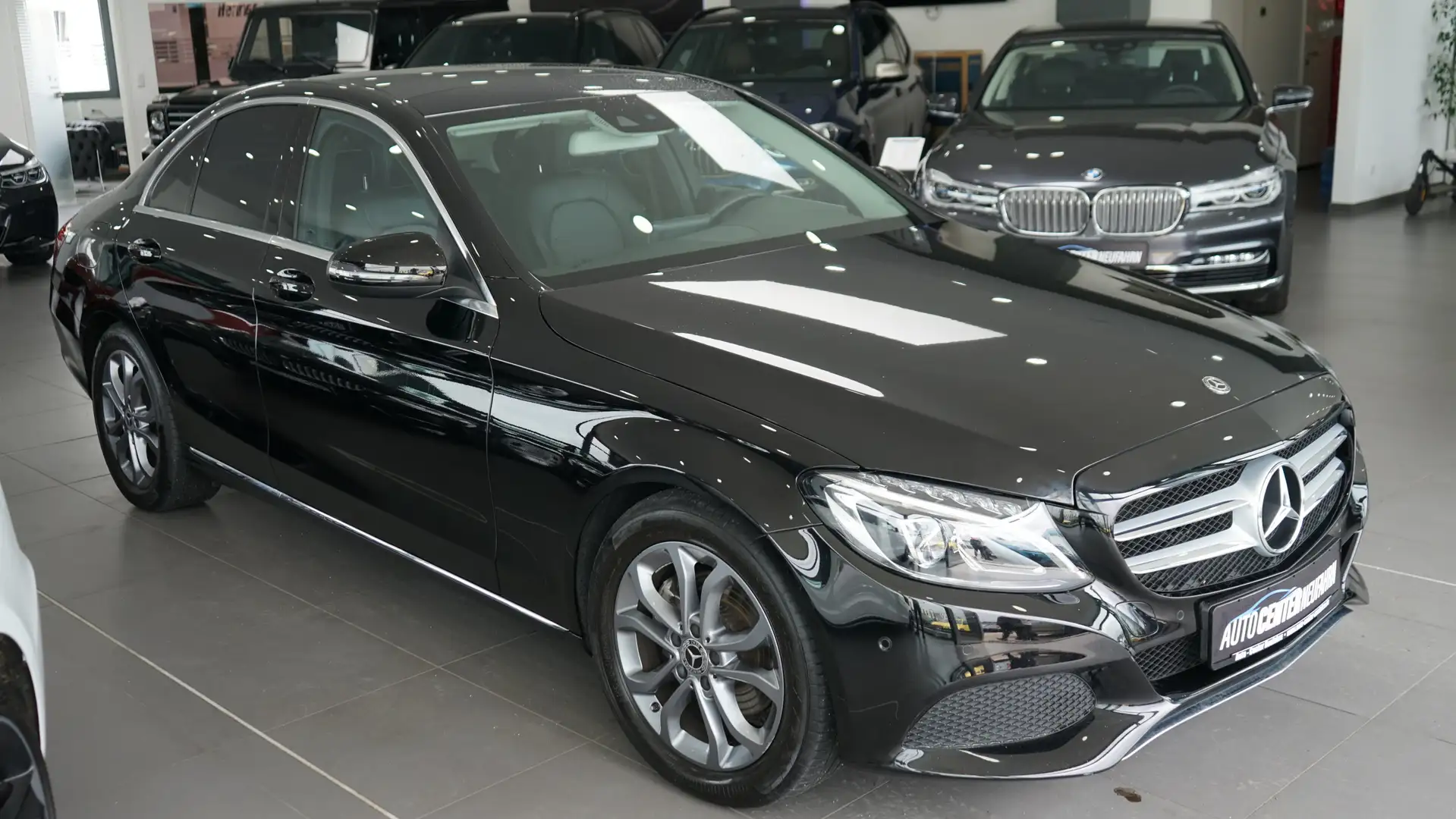 Mercedes-Benz C 200 G-Tronic Plus +NAVI+RÜCKFAHRK+SCHIEBEDACH Schwarz - 1