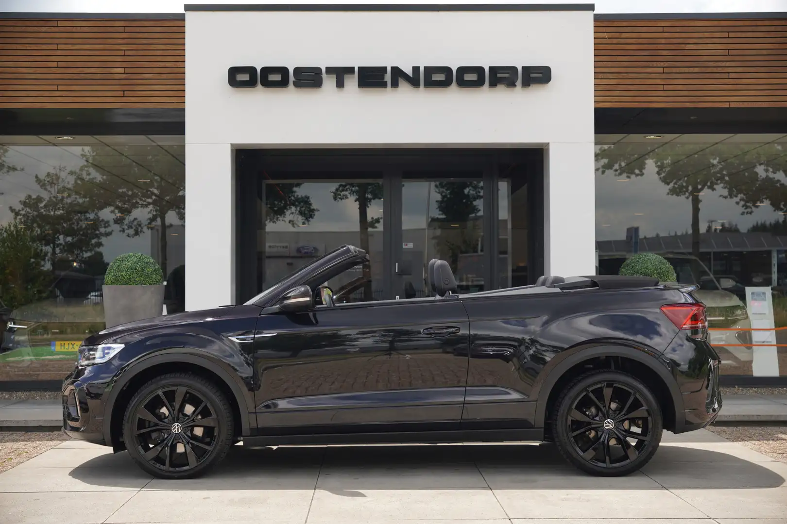 Volkswagen T-Roc Cabrio 1.5TSI/150pk R-Line Blackstyle|2022|Cruise+ Noir - 1