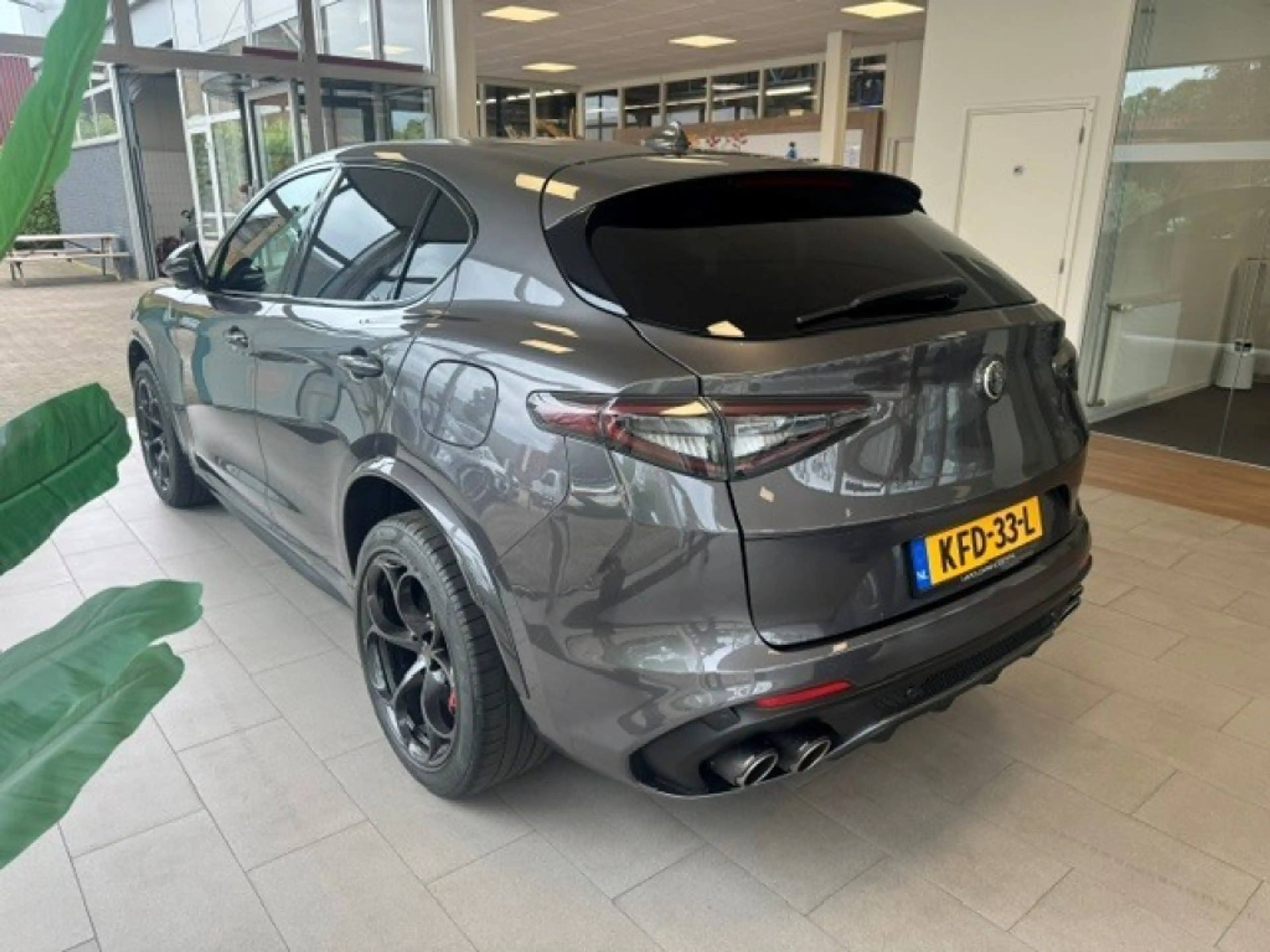 Alfa Romeo Stelvio 2.9 V6 AWD Quadrifoglio — photo 2