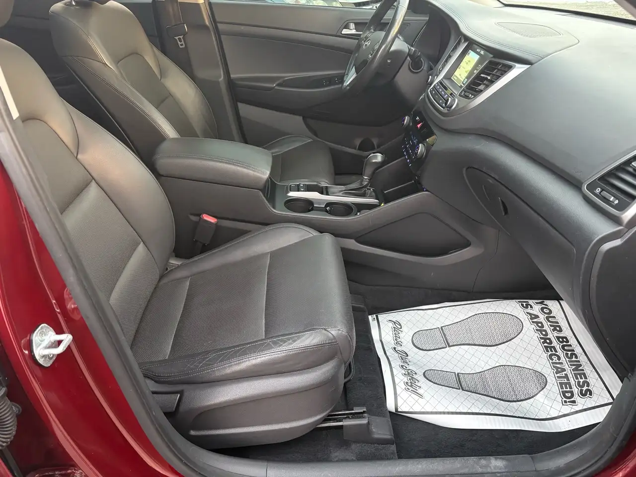 Hyundai TUCSON photo Hyundai TUCSON