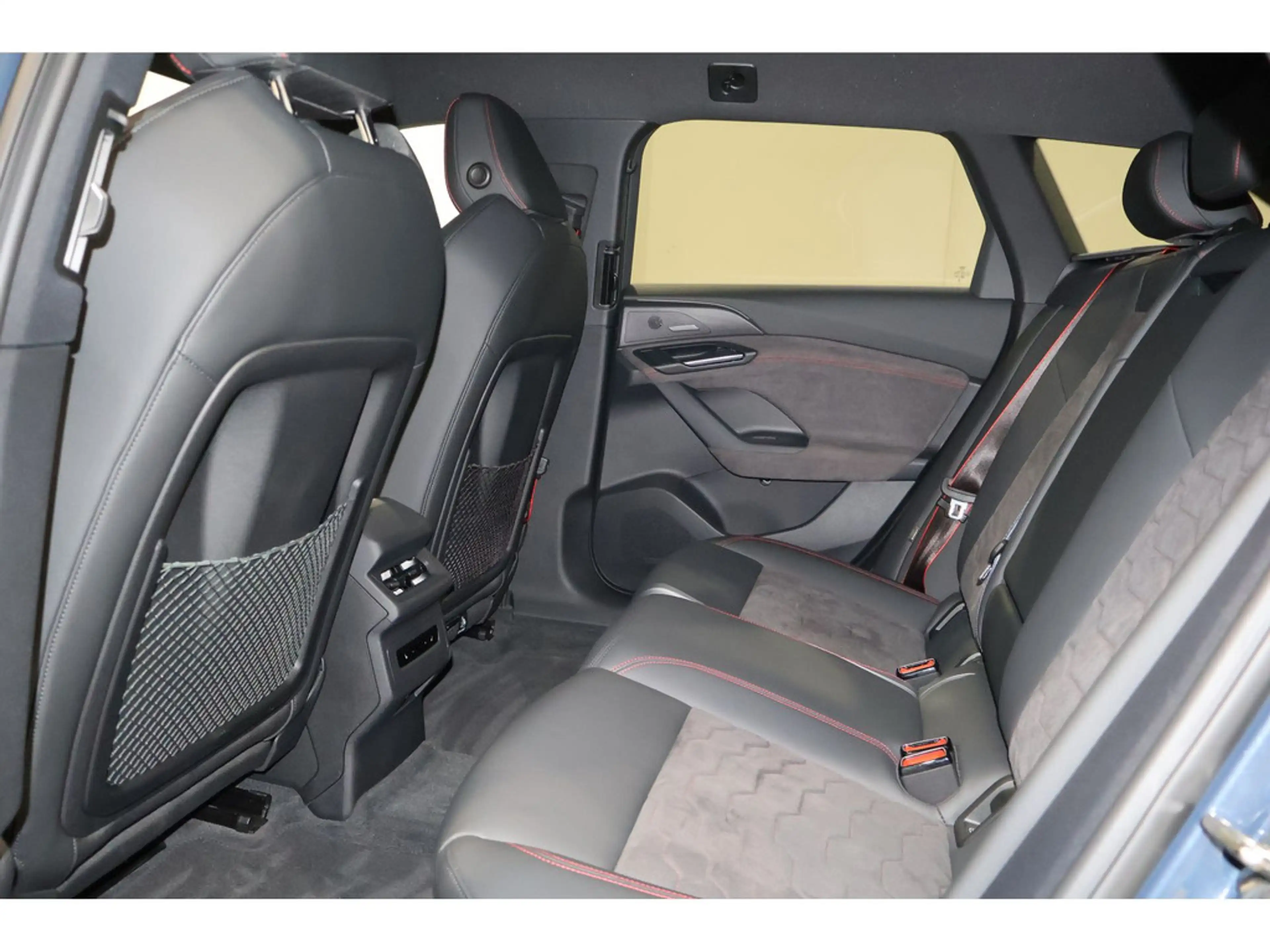 Audi S6 e-tron Avant quattro VC*B&O*AreaView * — photo 13