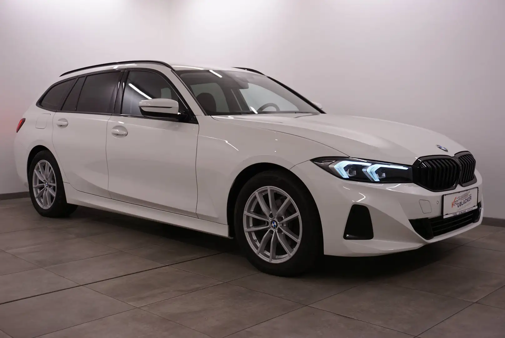 BMW 318 d touring // Anhängervorrichtung // neuwertig Weiß - 1
