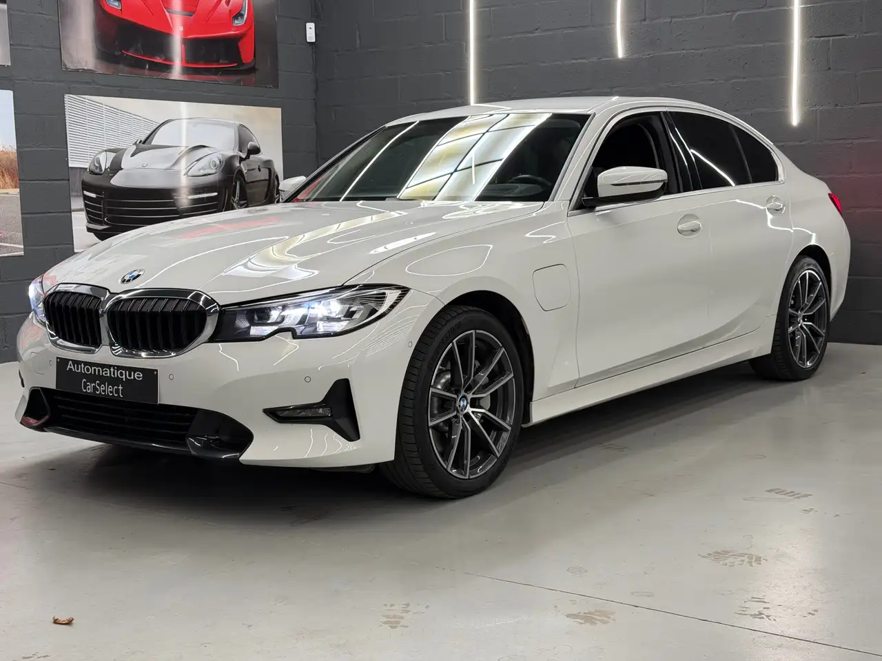 BMW 330
