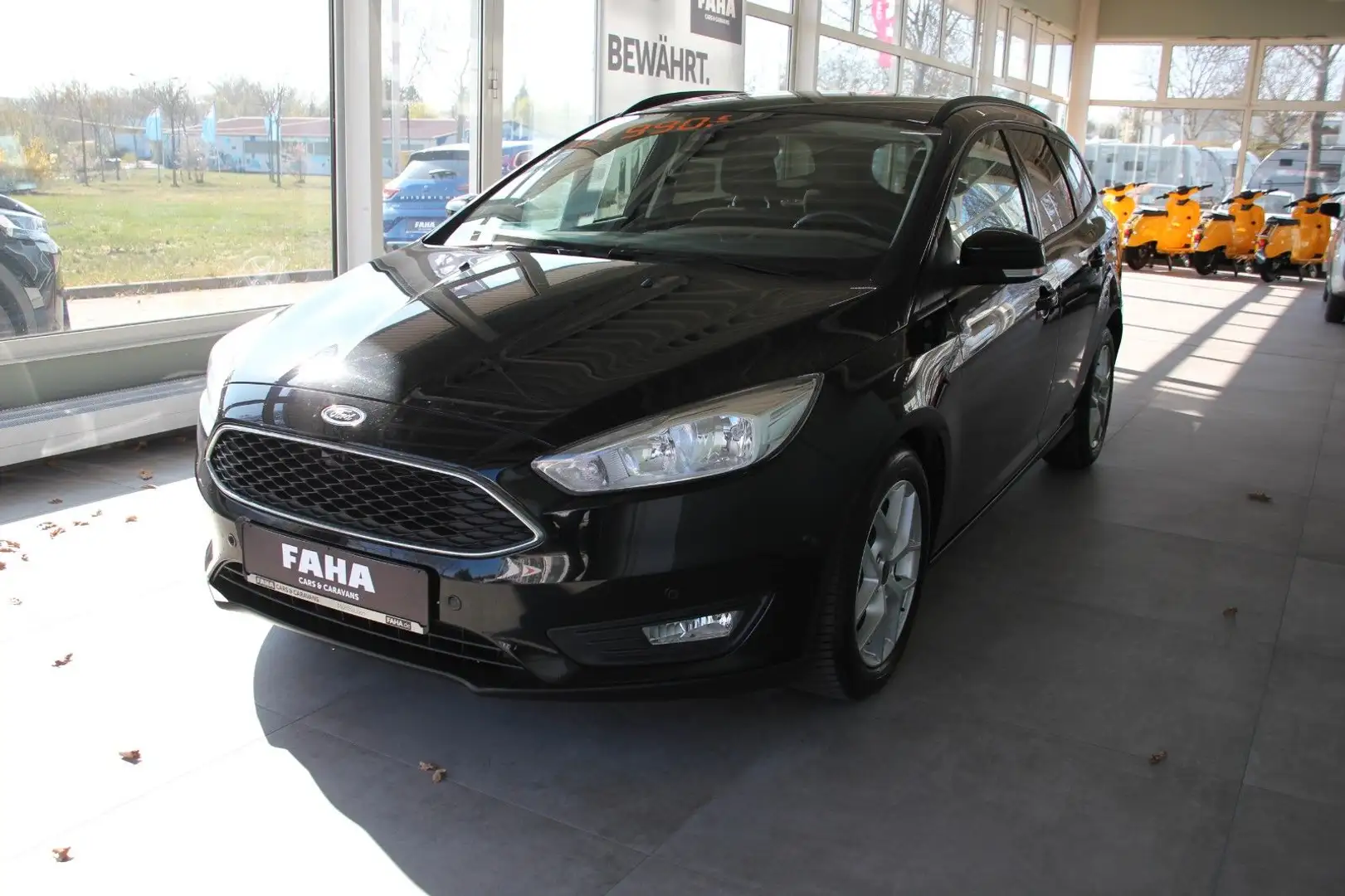 Ford Focus Turnier Business 1.5 TDCi Noir - 1