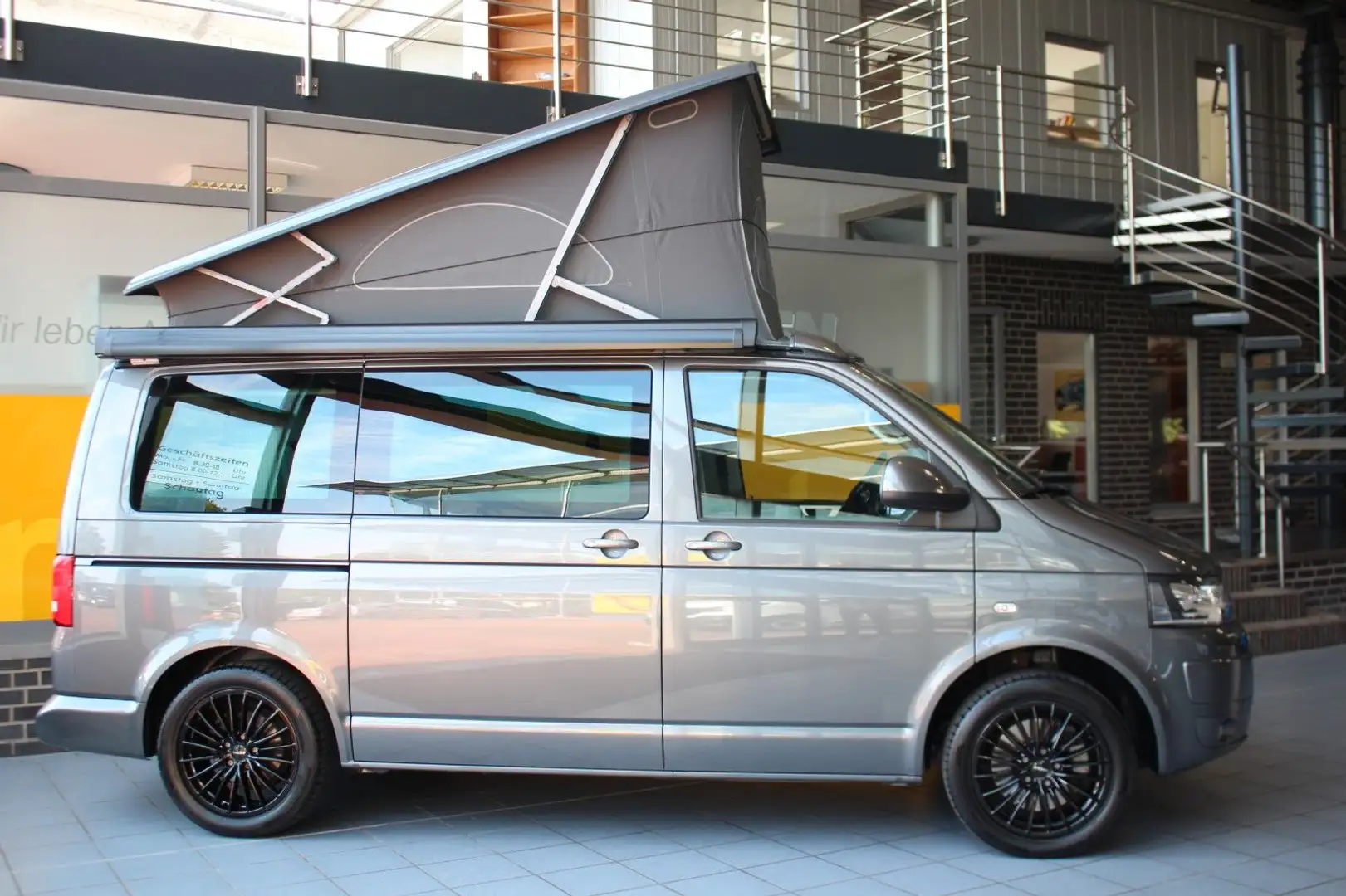 Volkswagen T5 Transporter T5 California Comf. 2.0 DSG AT-Motor Markise AHK Grau - 2