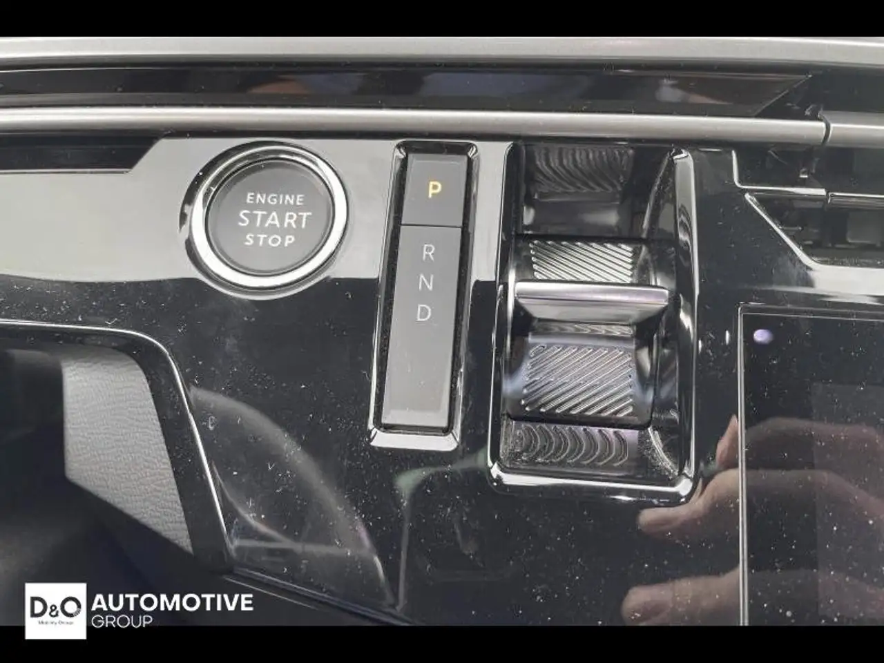 Peugeot 3008 Allure | Panodak | Nav | Visio 13