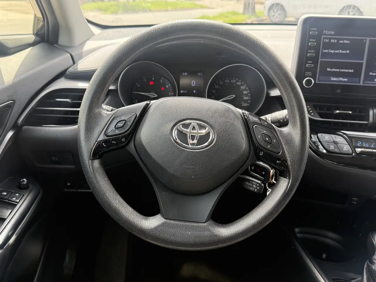 Toyota C-HR снимка Toyota C-HR