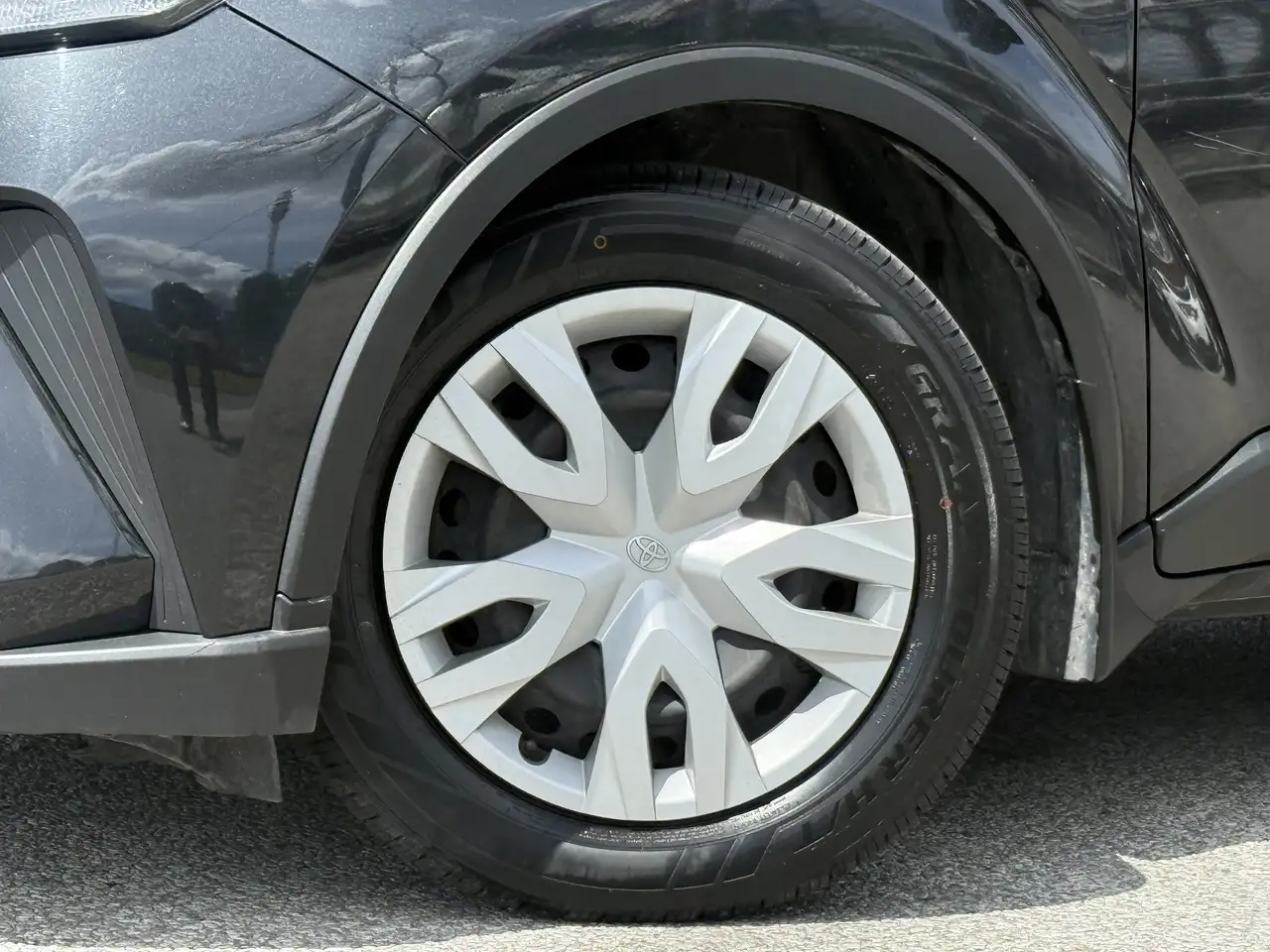 Toyota C-HR снимка Toyota C-HR
