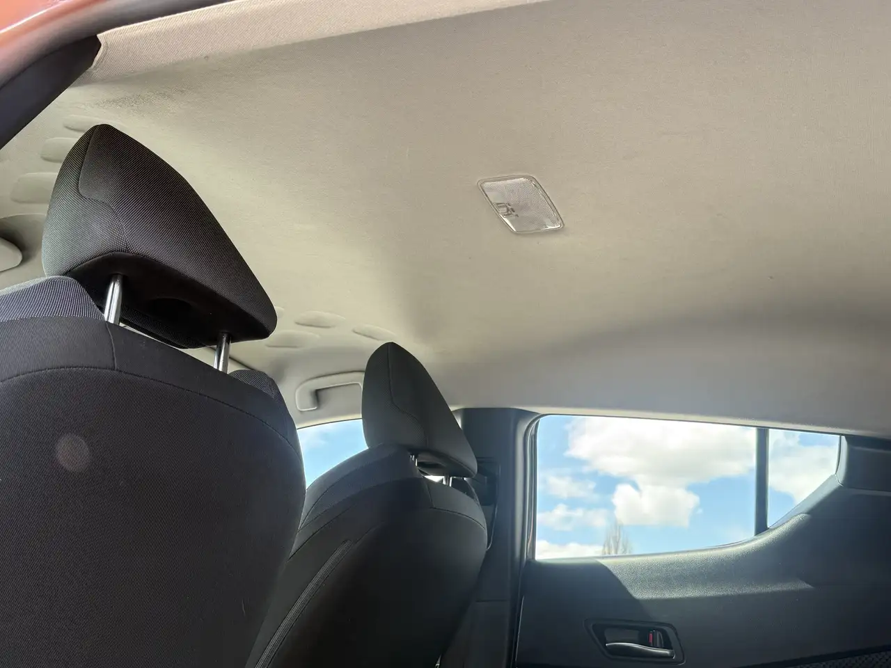 Toyota C-HR снимка Toyota C-HR