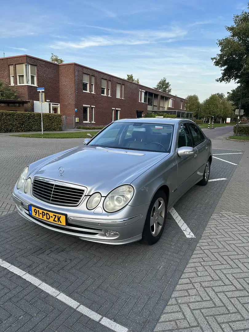 Mercedes-Benz E 320 Avantgarde | Let op slechts 185.000km!! Szary - 1