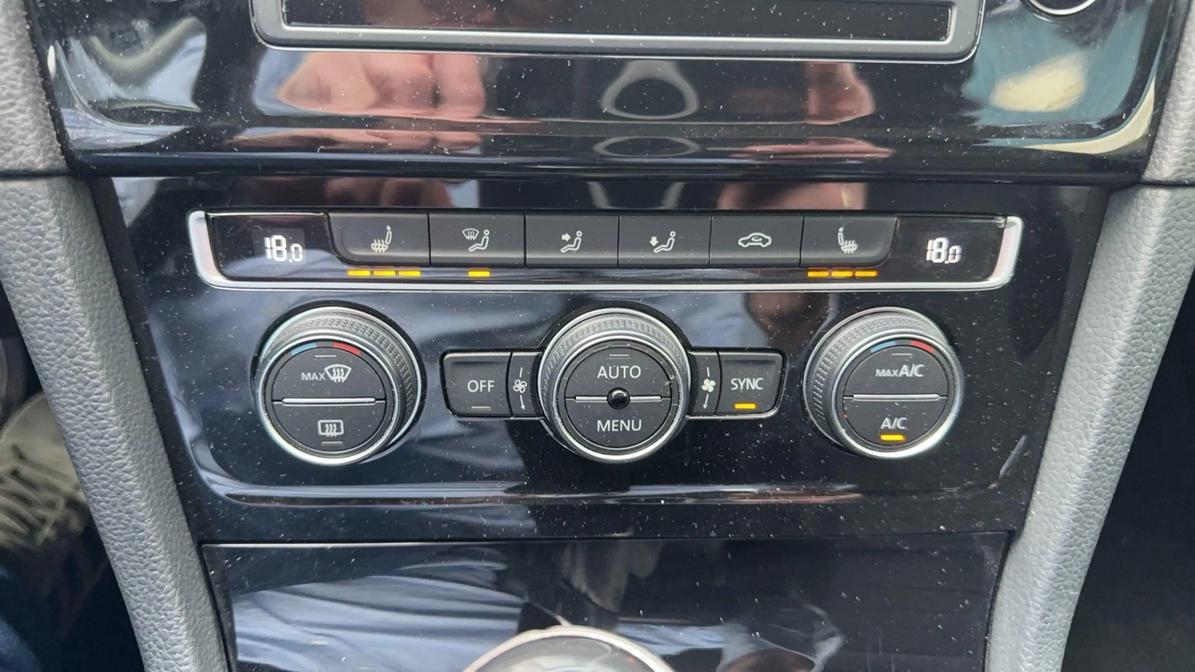 Volkswagen Golf 1.2 TSI Business Edition Connected — photo 12