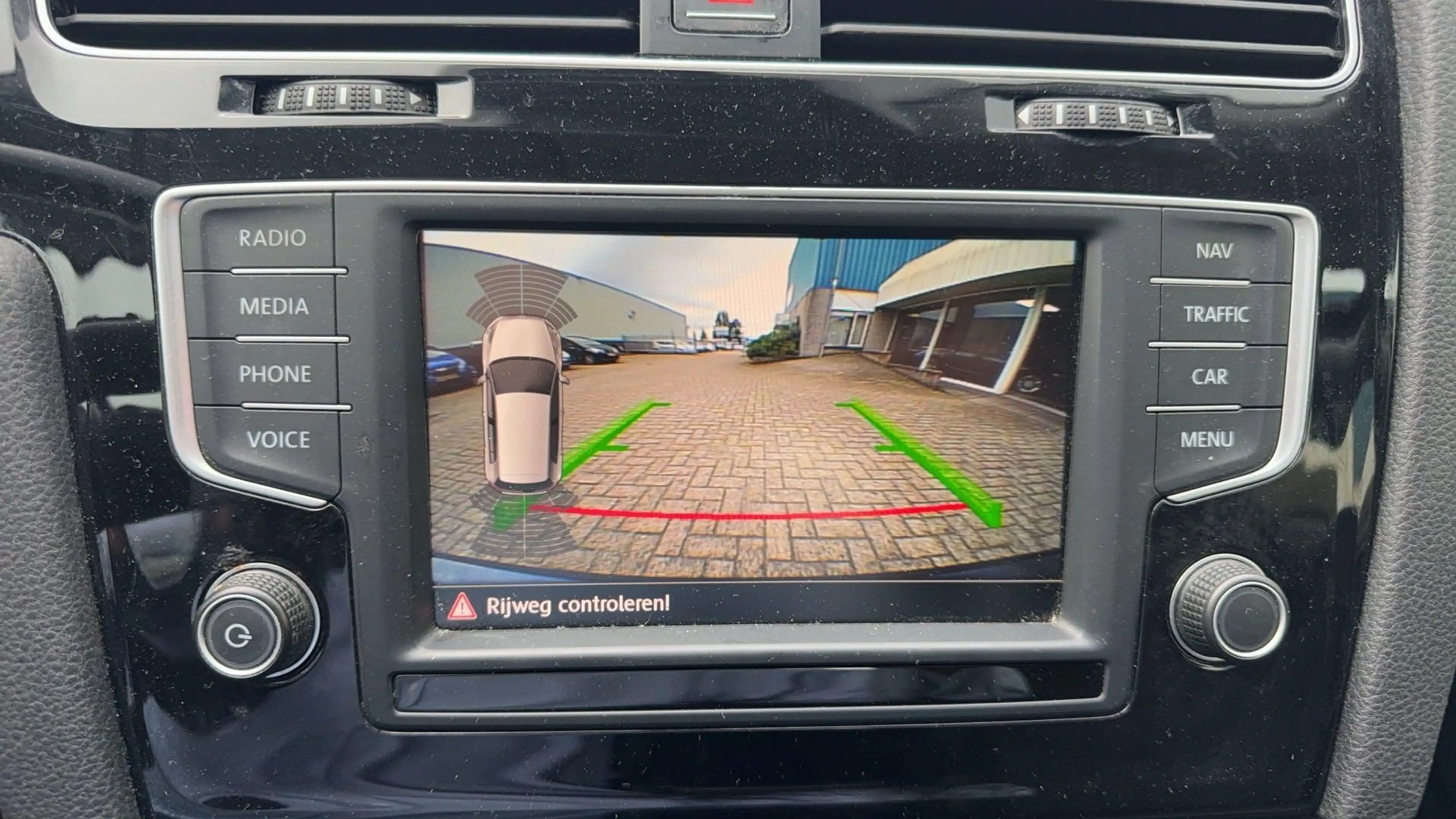 Volkswagen Golf 1.2 TSI Business Edition Connected — photo 10