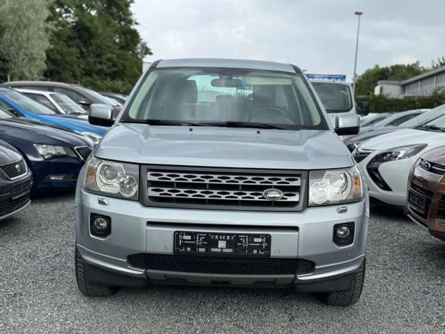 Land Rover Freelander 2 SE TD4*Automatik*TÜV 6/2027 Plateado - 2