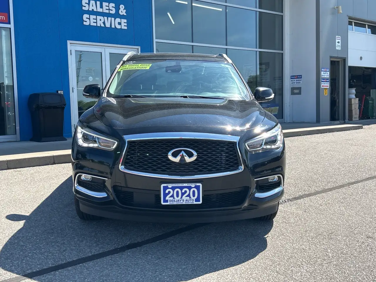 Infiniti QX60 снимка Infiniti QX60