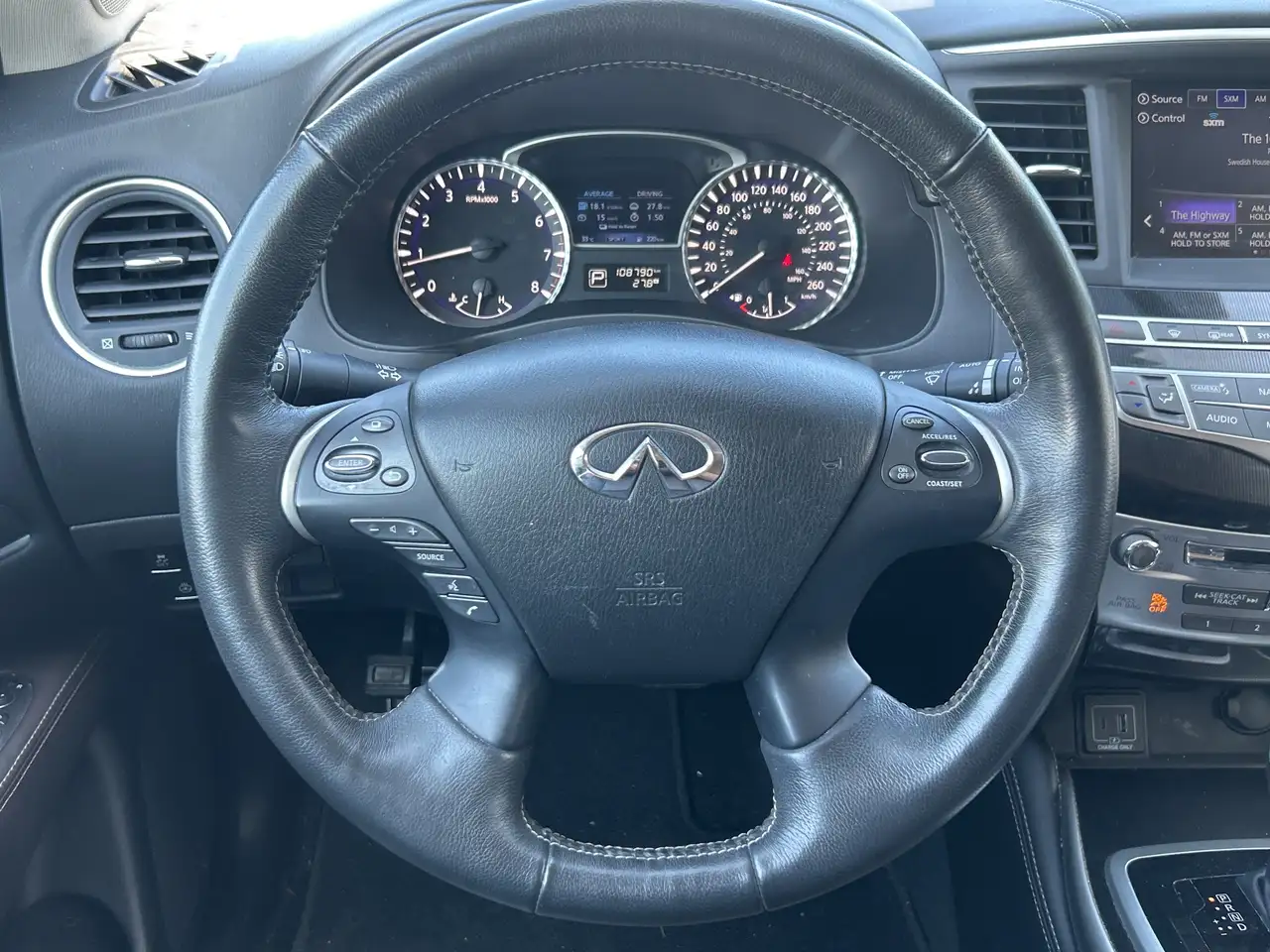 Infiniti QX60 снимка Infiniti QX60