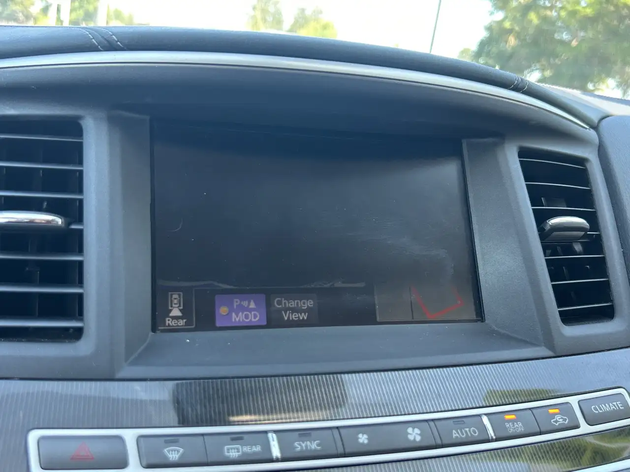 Infiniti QX60 снимка Infiniti QX60