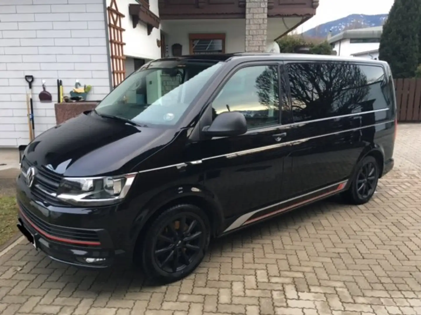 Volkswagen T6 Multivan Schwarz - 1