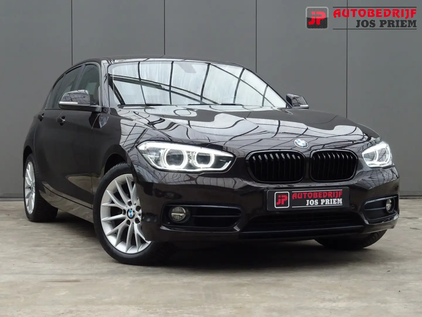 BMW 118 1-serie 118i Edition Sport Line * Shadow High Exec Schwarz - 2