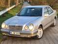 Mercedes-Benz E 320 E 320 Elegance Srebrny - thumbnail 3