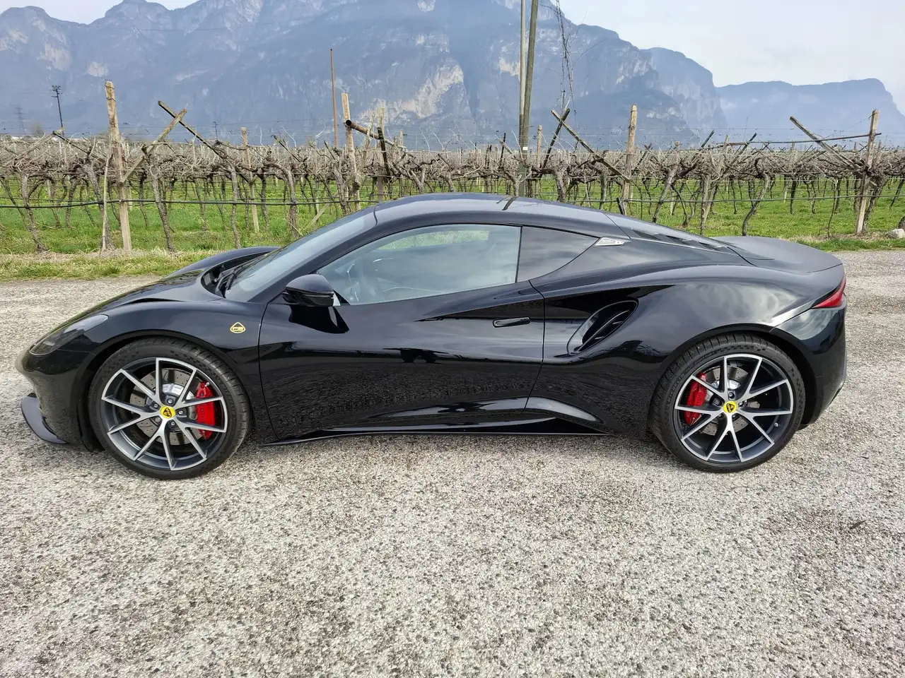 Lotus Emira 2024