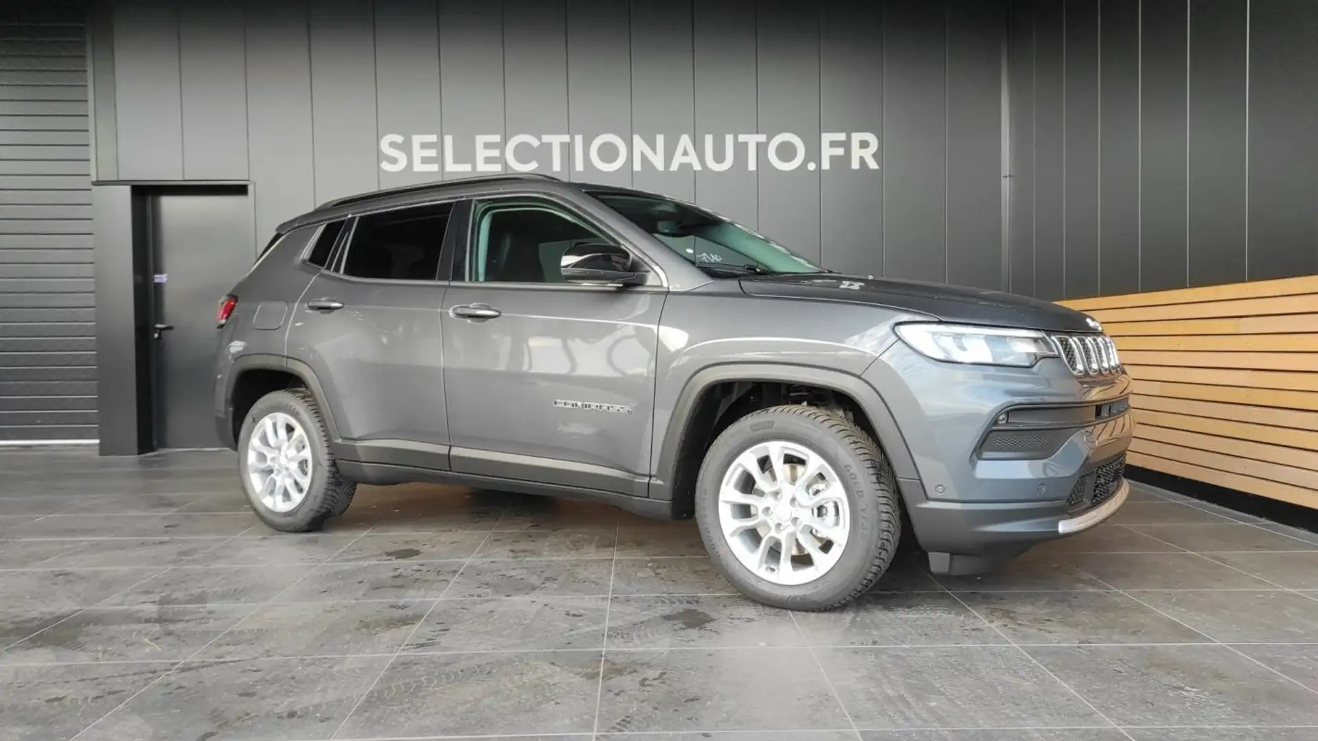 Jeep Compass II 1.5 MHEV TURBO T4 130 LIMITED - 2