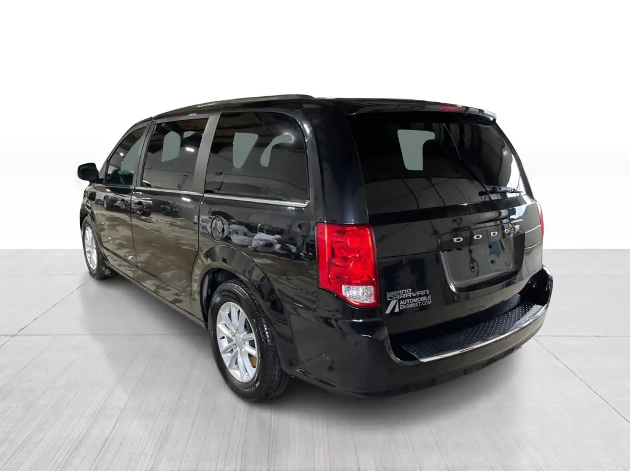 Dodge Grand Caravan снимка Dodge Grand Caravan