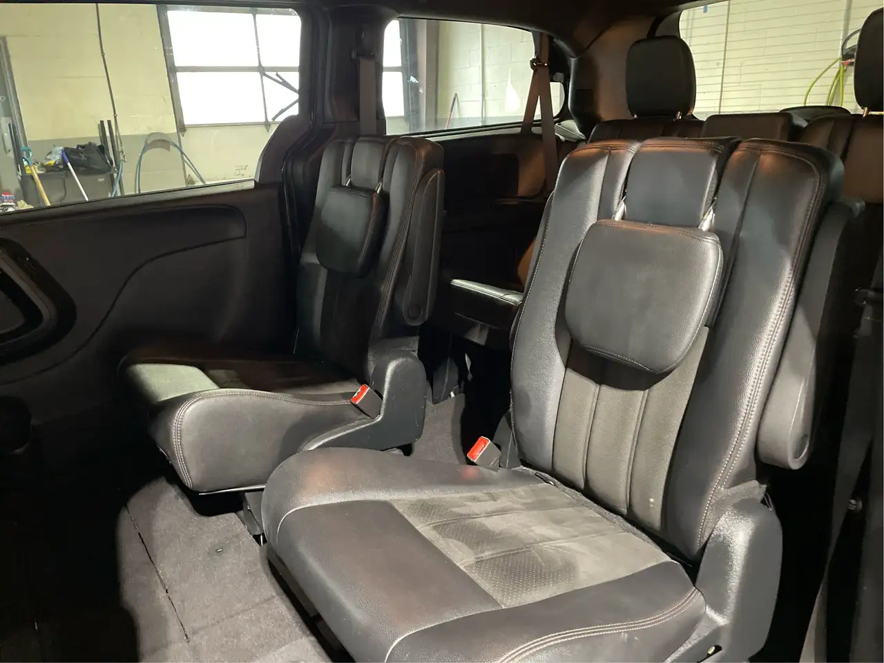 Dodge Grand Caravan снимка Dodge Grand Caravan