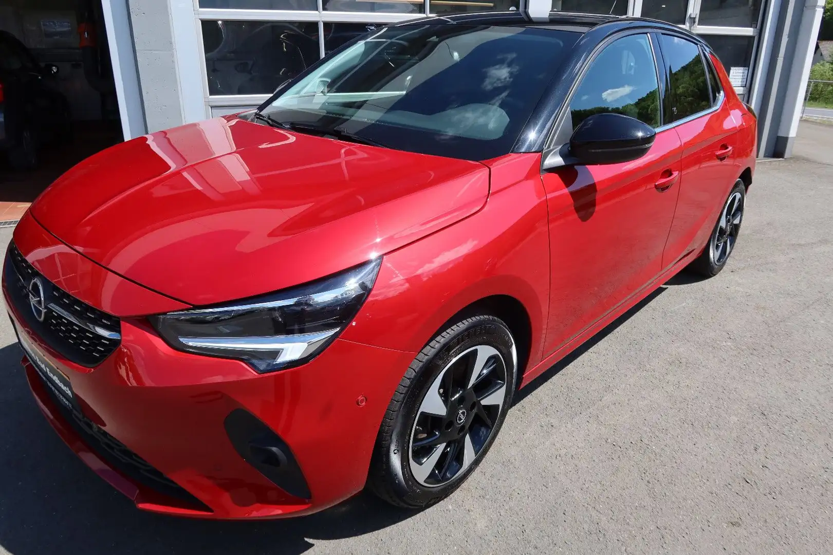 Opel Corsa F e Elegance Rot - 1