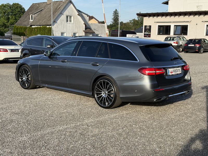 Mercedes-Benz E 200 AMG Paket — photo 7