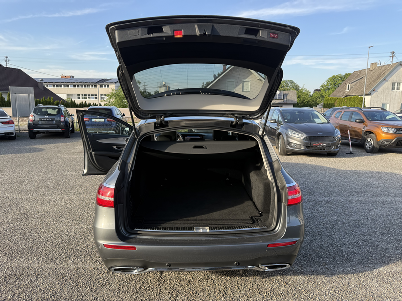 Mercedes-Benz E 200 AMG Paket — photo 14