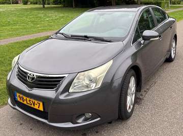 Avensis 1.8 VVTi Exec. Bns