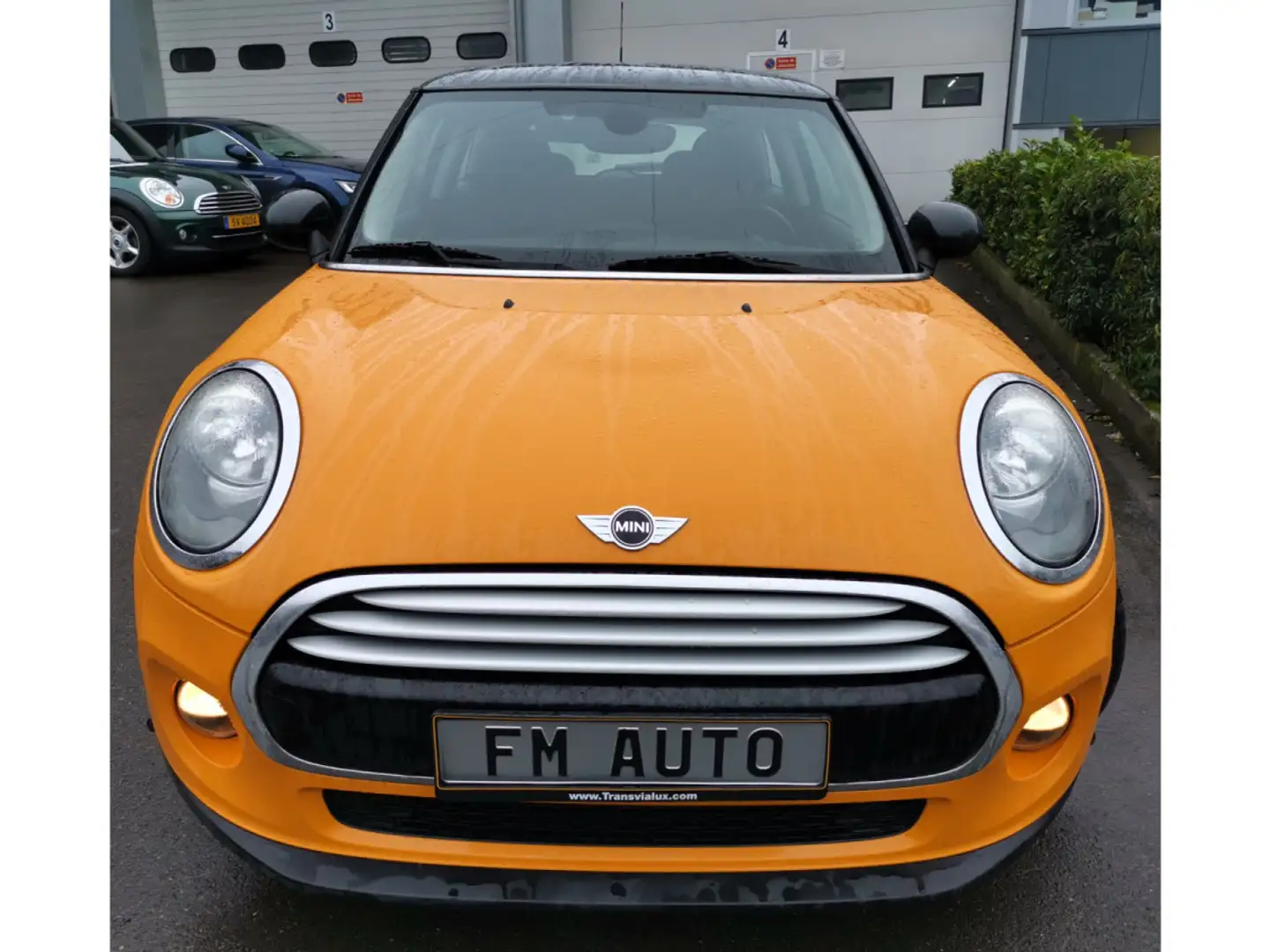 MINI Cooper 1.5 CHILI Naranja - 2