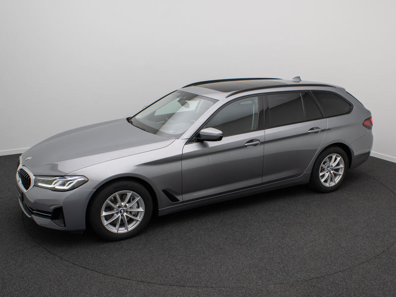 BMW 530 Panorama Laser HUD 360° DAB Leder Komfort — photo 12