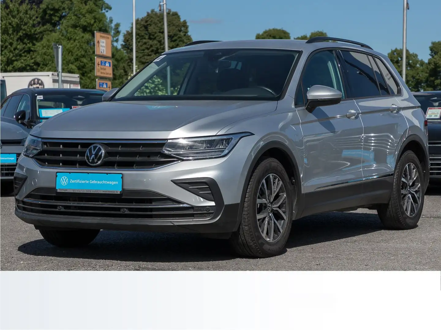 Volkswagen Tiguan 1.5 TSI CLIMATRONIC PDC SITZHZ ACC Zilver - 2