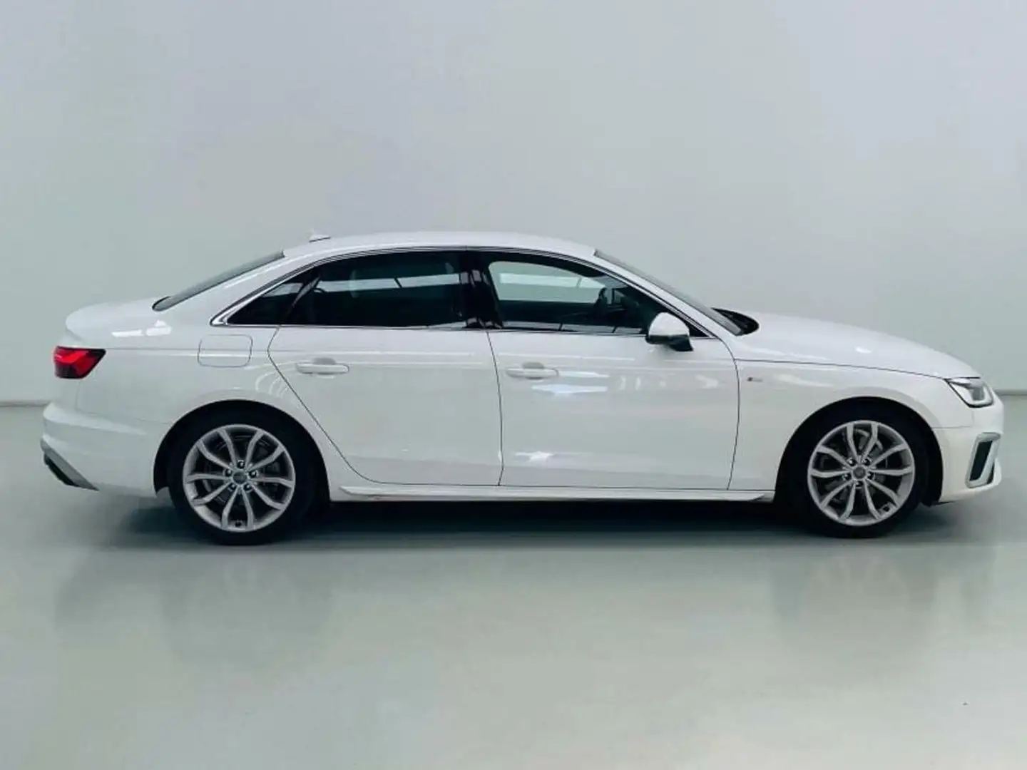 Audi A4 35 TDI S line S tronic 120kW Blanc - 1
