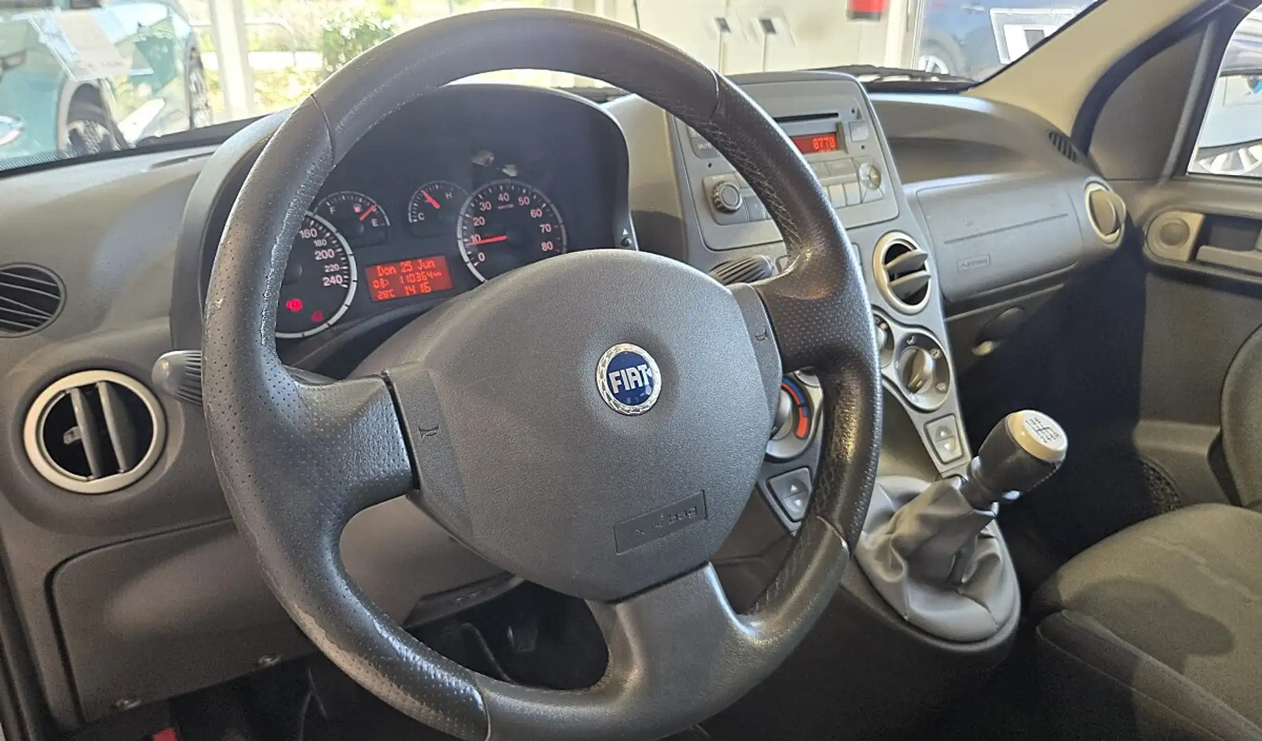 Fiat Panda 1,4 16V 100 HP --SELTENE AUSFÜHRUNG-- Grau - 2
