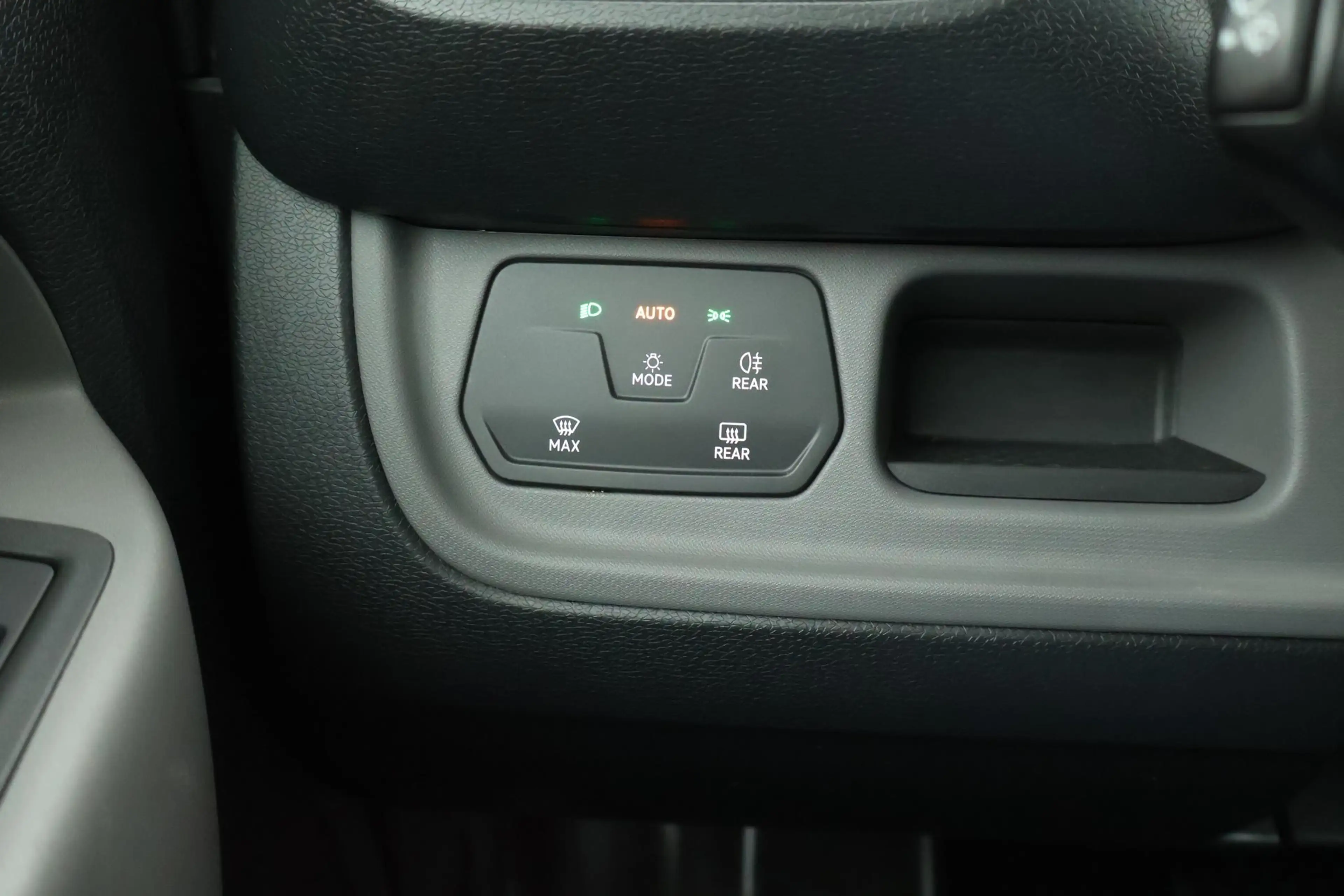 Volkswagen ID. Buzz Cargo 204pk 77 kWh Stoelverwarming Adaptive Cruise Camer — photo 15