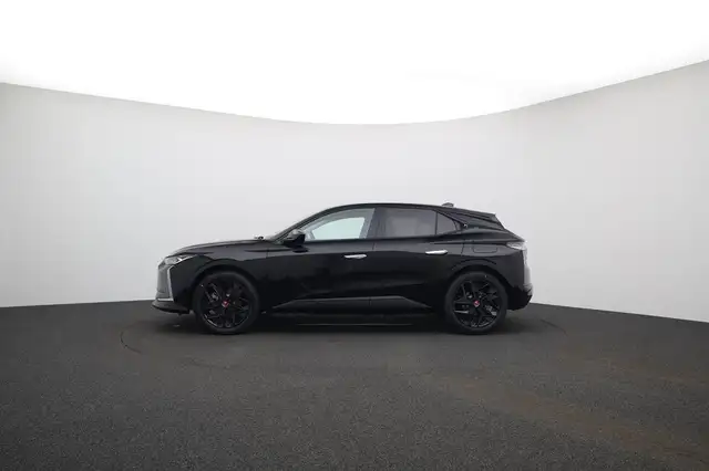 DS Automobiles DS 4 view 11