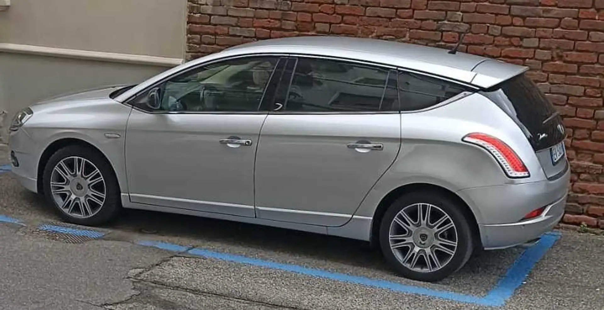 Lancia Delta Delta 1.6 mjt Gold 120cv dpf my14 Argento - 1