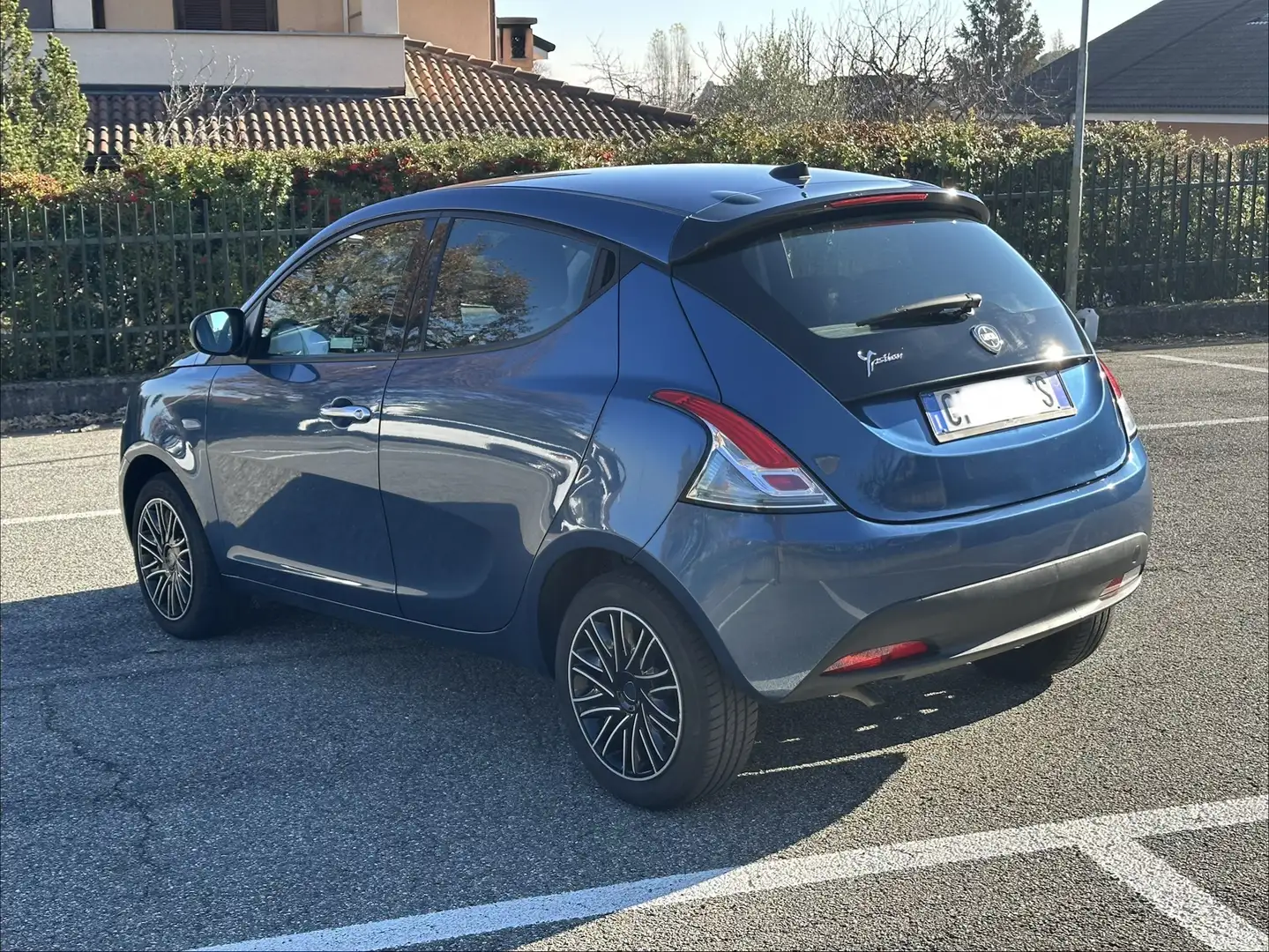 Lancia Ypsilon 1.0 firefly hybrid Silver PREZZO REALE Blu/Azzurro - 2