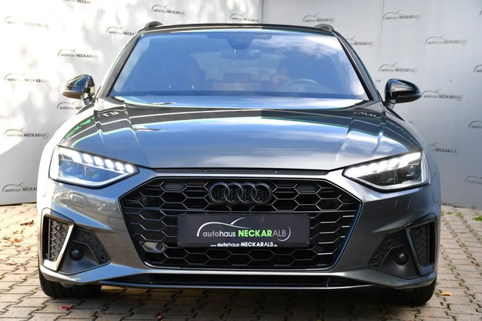 Audi A4 Avant 40 TDI S-Line*1.Hand*Scheckheftgepflegt Grau - 2