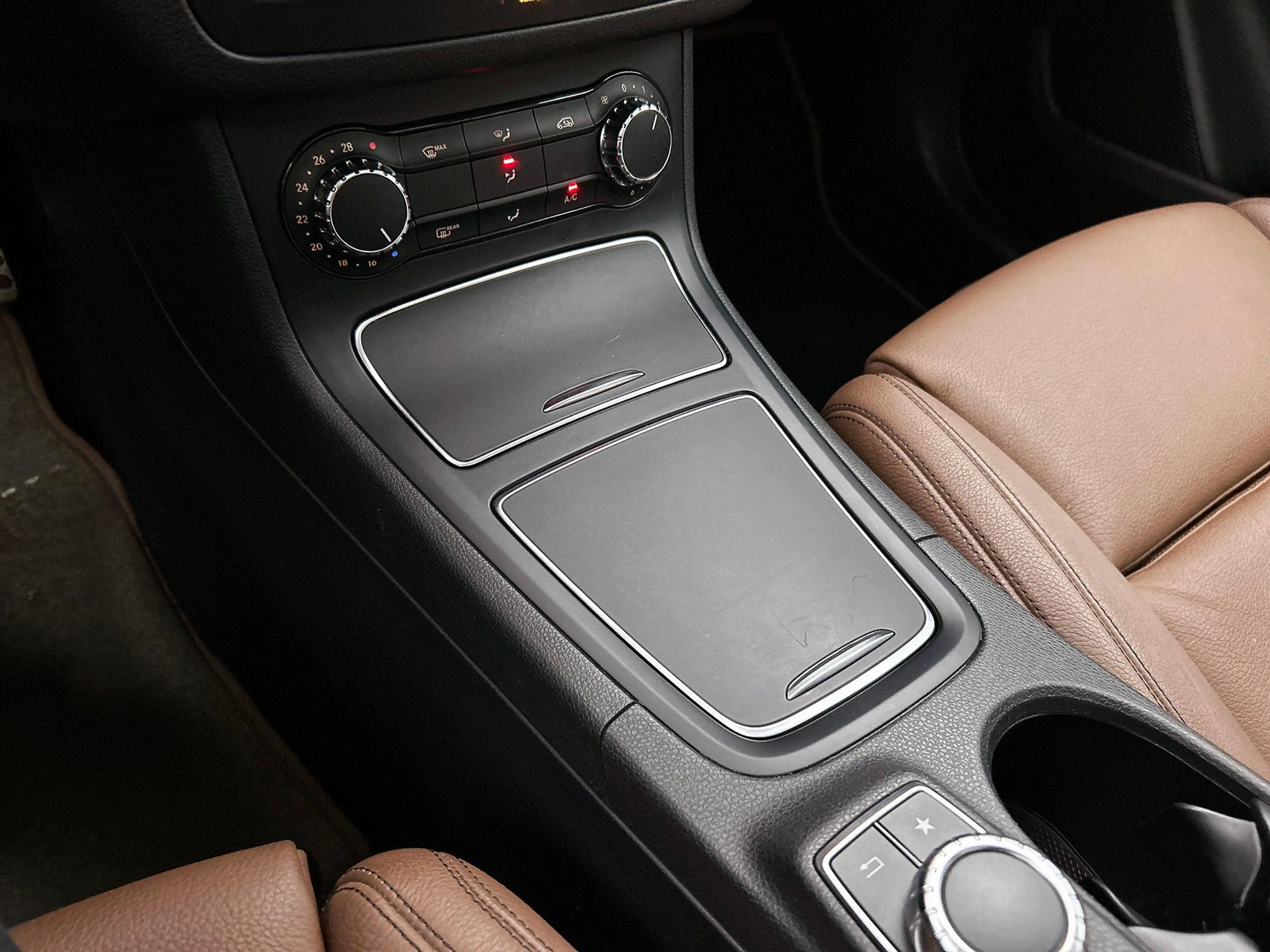 Mercedes-Benz B 200 AMG Line | Panoramisch Dak | Verwarmde Zetels | Na — photo 10