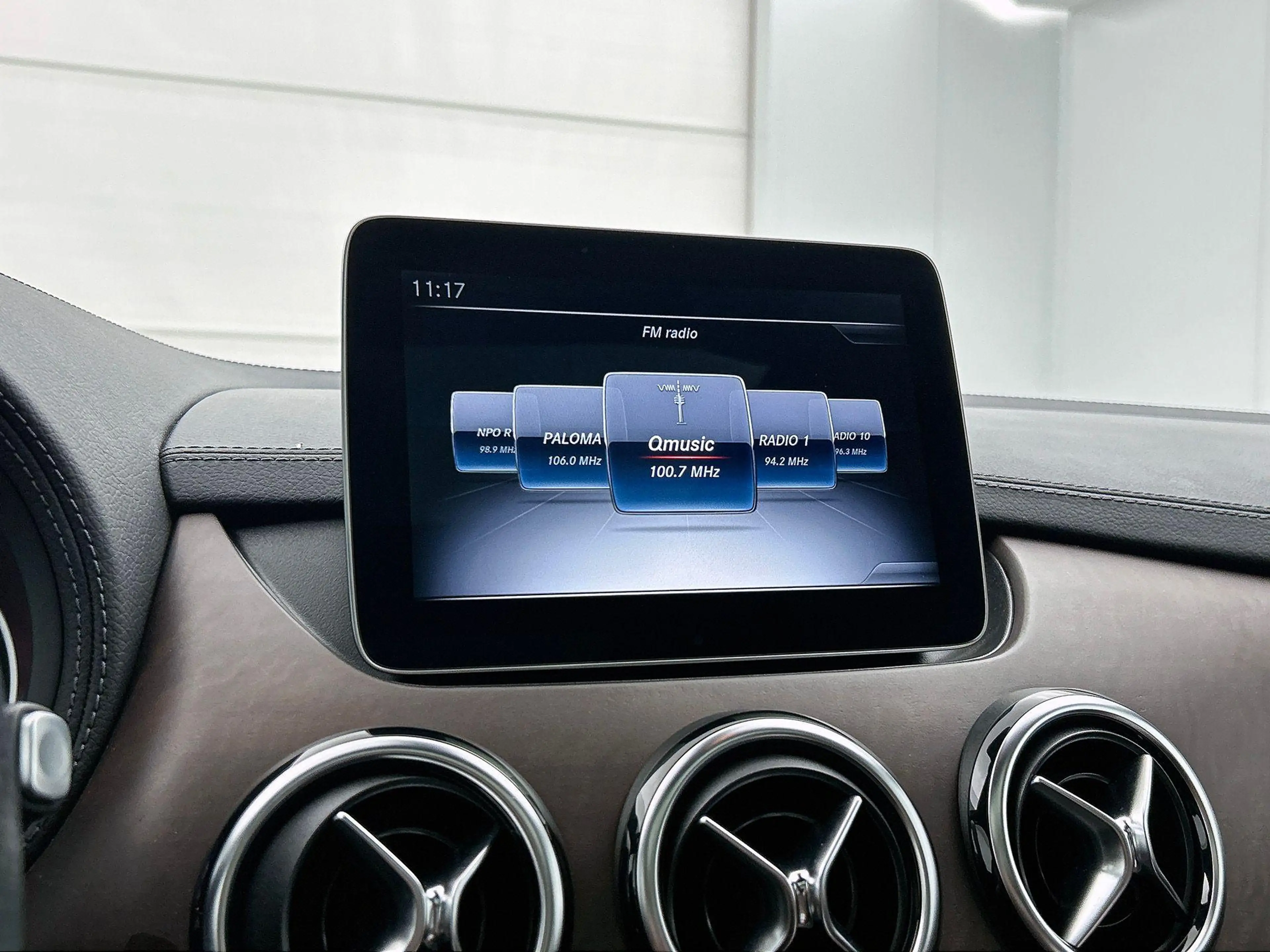 Mercedes-Benz B 200 AMG Line | Panoramisch Dak | Verwarmde Zetels | Na — photo 14